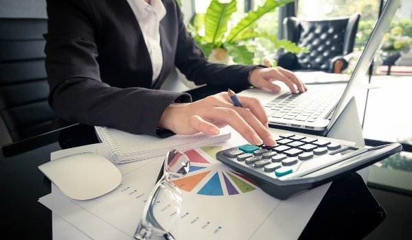 What makes a good bookkeeper?